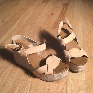 Cathy jean wedges 5.5